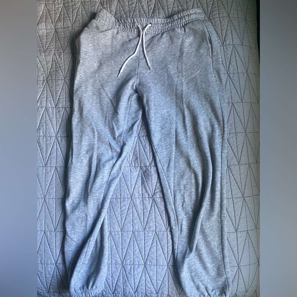 Old Navy gray sweatpants, size XS